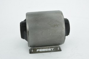 Toyota Camry V40, Lexus RX 03-, Highlander 08-14 с/блок заднего продольного рыча TAB-317 FEBEST