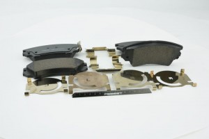 Opel Insignia колодки передние со скобами в комплекте 1801-ZAFCF FEBEST