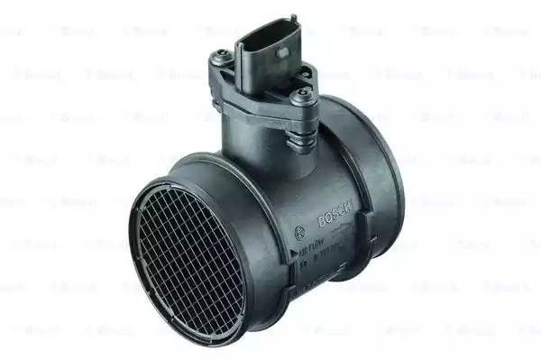 Hyundai Trajet  Датчик ДМРВ 0 281 002 447 BOSCH