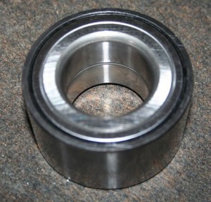 Mazda 3,6 05-  подшипник передней ступицы с АБС    GS1D-33-047A GB35270 NTN SNR