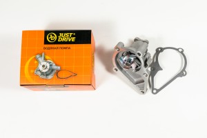 Hyundai Accent DOHC/Verna 06-/Rio 1.4 06-/Elantra 1.6 00-05/Getz 1.4 05- Помпа в JPW0009 JUST DRIVE