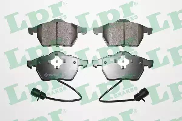 VAG Passat B5 колодки передние       круглый разъем датчика 05P453 LPR