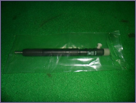 SS Kyron 2.0DT форсунка топливная EUROIII 6640170221 SSANG YONG