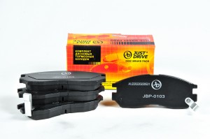 Mitsubishi Galant/Colt/Lancer 90-01 колодки передние JBP0103 JUST DRIVE