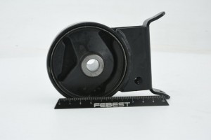 Toyota Yaris, Vitz 99- подушка ДВС левая TM-090 FEBEST