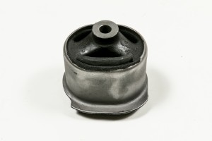 Toyota Wish Подушка опоры двигателя левая JDT09ZE121L JUST DRIVE