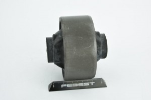 Suzuki Grand Vitara/Escudo JB416/JB420/JB62 7 06- с/блок задний переднего рычага SZAB-030 FEBEST