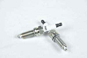 LZKR6B-10E Solaris/Rio 12, 17- 1.6 / Creta 1.6 Свеча зажигания аналог JPS1021 JUST DRIVE