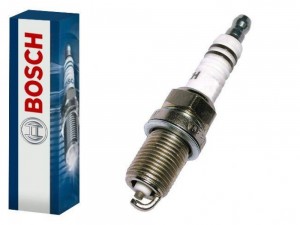 Свеча зажигания 0 242 235 667 BOSCH
