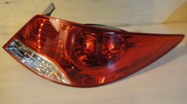 Hyundai Solaris SED Фонарь задний правый 924021R030 HYUNDAI KIA
