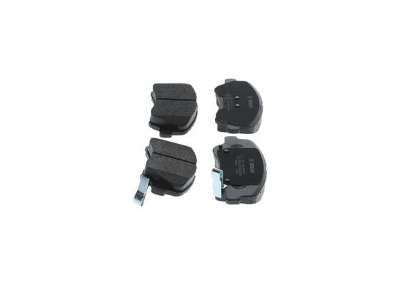 Колодки тормозные дисковые(с отверстиями  под пружины) перед 0 986 494 563 BOSCH