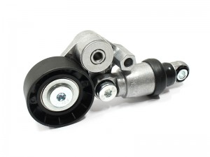 MAZDA 3/6/CX-5 1.5/2.0/2.5 11-  натяжитель приводного ремня с роликом STPE0315980A SAT