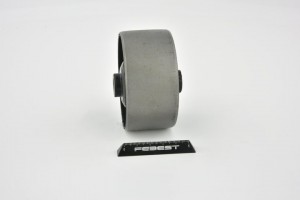 Nissan Almera сайлентблок передней опоры NMB-026 FEBEST