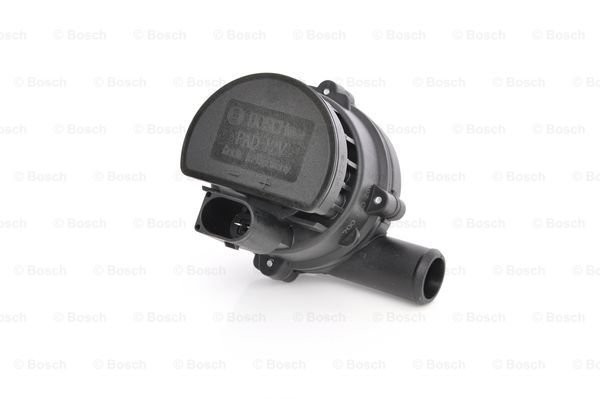 Насос водяной дополнительный 0 392 023 004 BOSCH