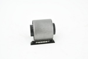 TOYOTA LAND CRUISER 80 FZJ80/HDJ81/HZJ8 0 1990-2001  Сайлентблок рычага заднего  TAB-087 FEBEST