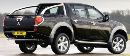 Mitsubishi L200 фонарь задний левый 214-1993L-AE DEPO
