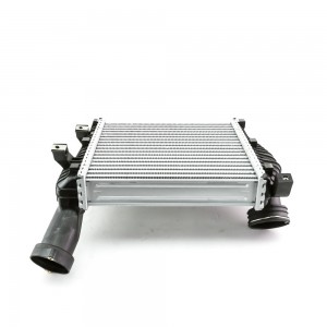 VAG TOUAREG  радиатор интеркулера левый AW7L601450803E DOMINANT