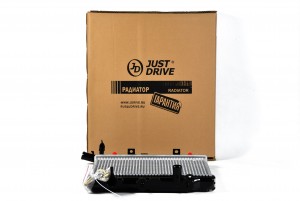 Mazda Demio радиатор двигателя JPR0017 JUST DRIVE