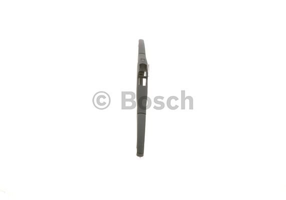 Nissan Terrano щетка стеклоочистителя задняя 3 397 004 631 BOSCH