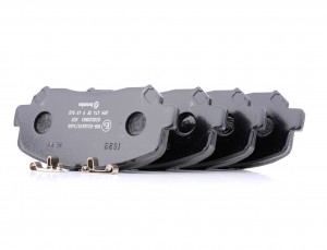 Колодки тормозные передние P49045 BREMBO